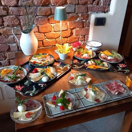 Agriturismo Cascina Pezzolo Лоді Екстер'єр фото