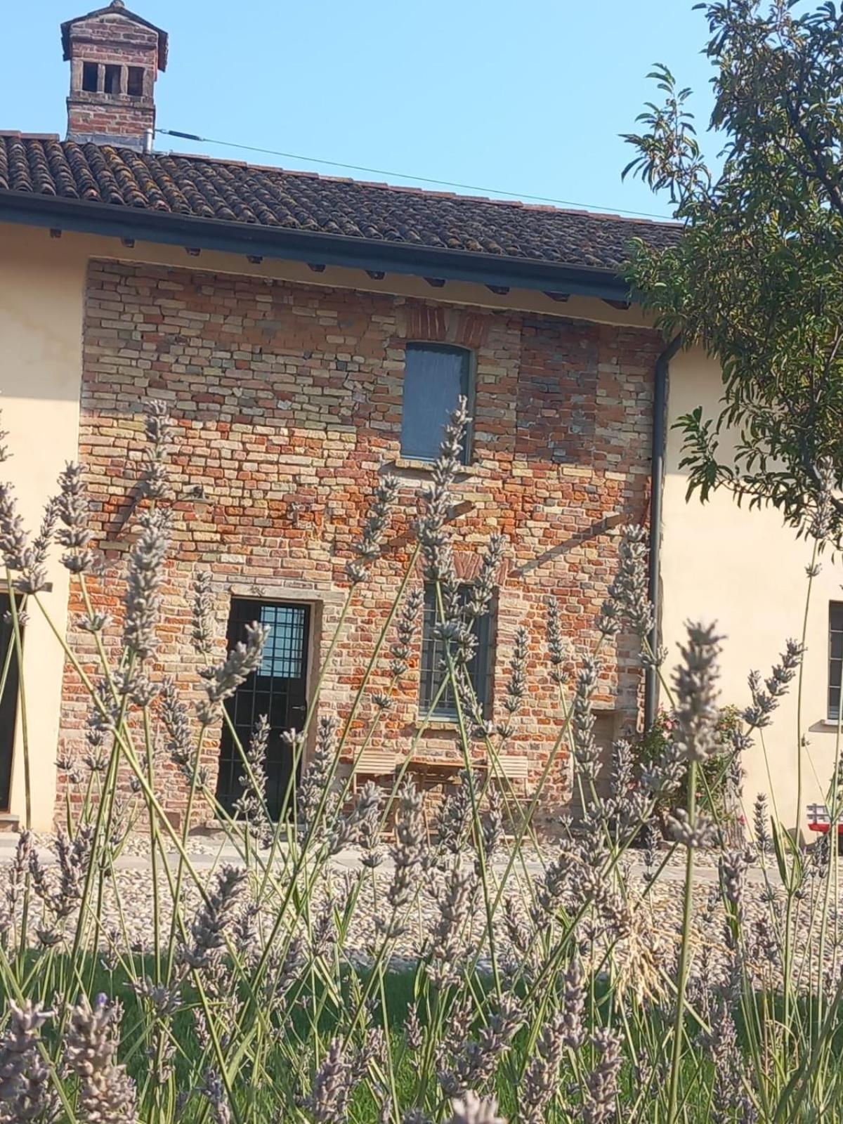 Agriturismo Cascina Pezzolo Лоді Екстер'єр фото