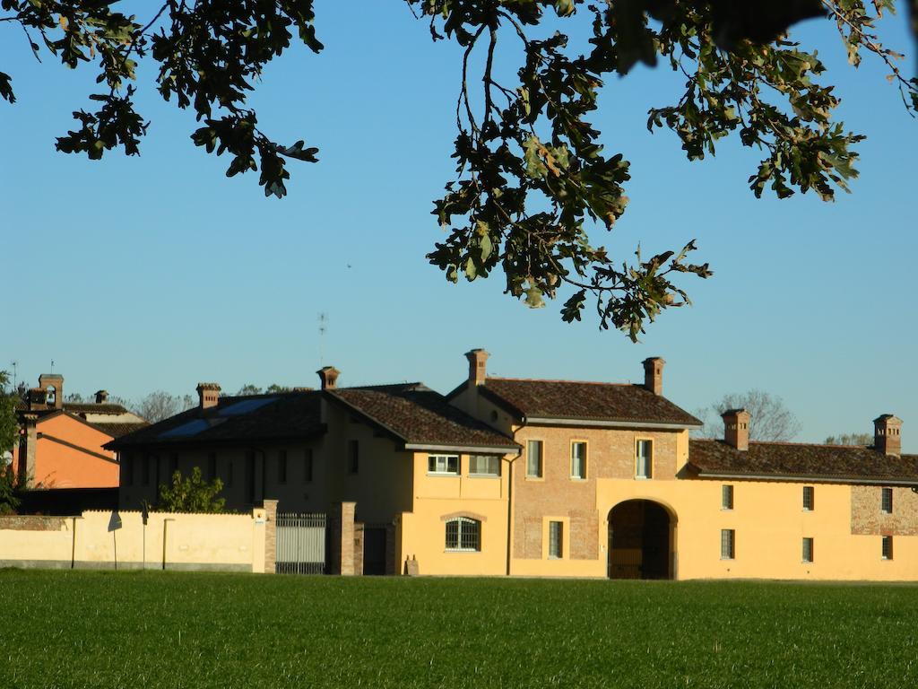 Agriturismo Cascina Pezzolo Лоді Екстер'єр фото